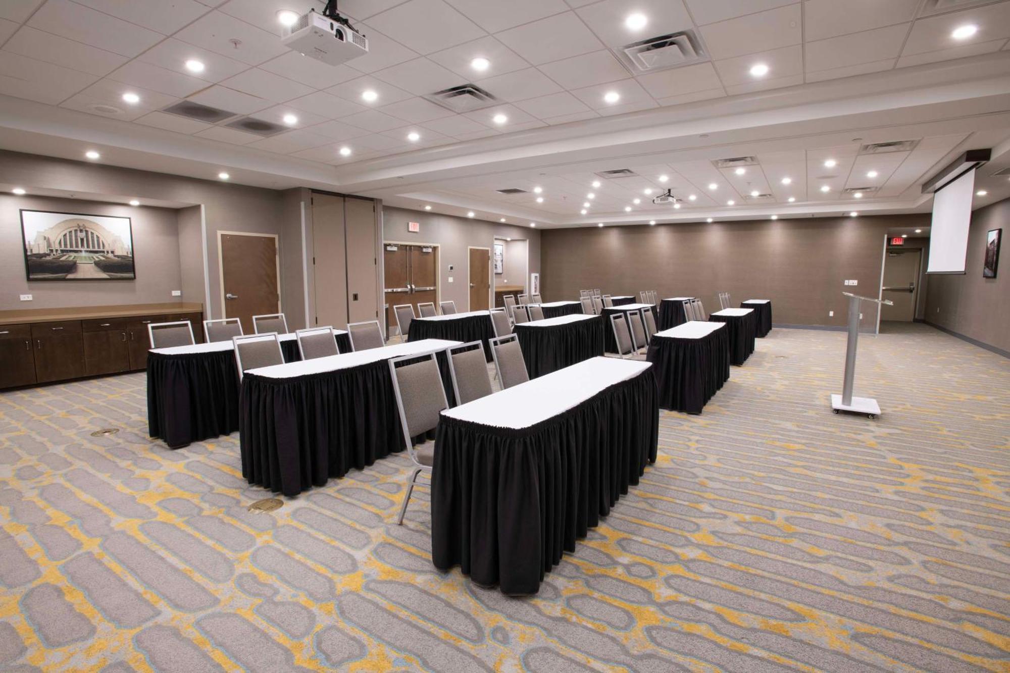 Hampton Inn & Suites - Cincinnati/Kenwood, Oh Silverton Εξωτερικό φωτογραφία